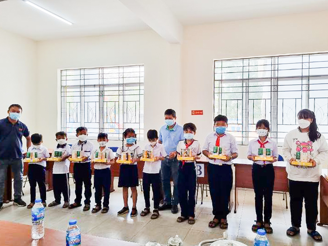 ◆救缶鳥（きゅうかんちょう）がベトナムで配布されました！